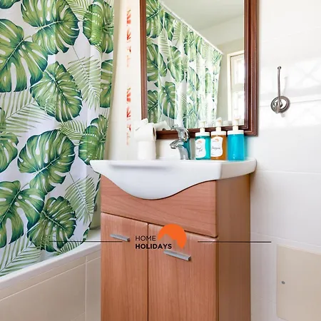#204 Larimar Flat By Holidays Apartment