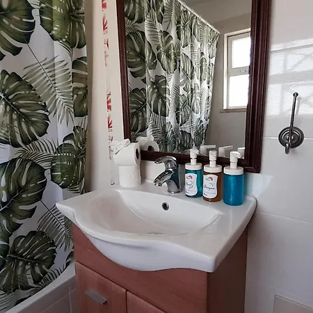 شقة #204 Larimar Flat By Holidays البوفيرا